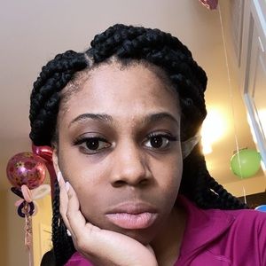 Meet your Posher, Tiffany